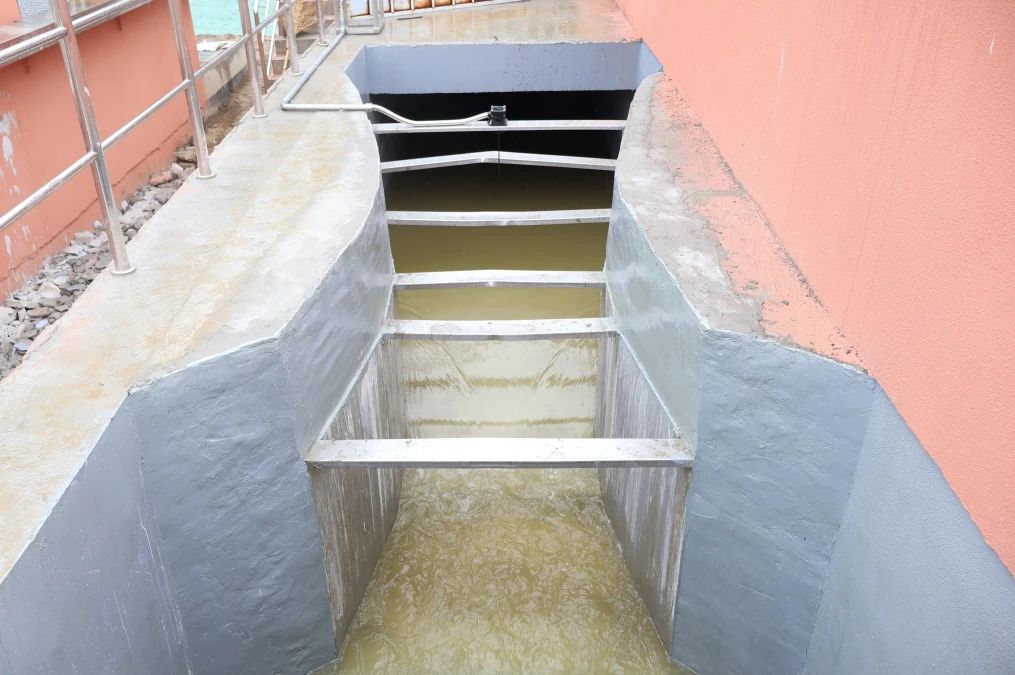姜堰城區(qū)污水處理廠提標(biāo)、擴(kuò)建改造工程項目南區(qū)達(dá)標(biāo)出水.jpg